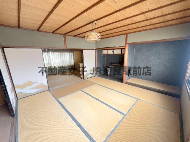 高畑町貸家の居間写真