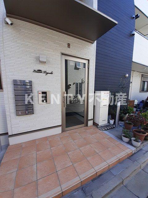 エントランス　建物の内部です