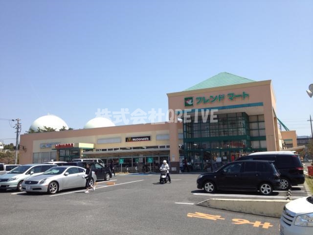 ドラックストア　ドラッグユタカ志津東草津店（ドラッグストア）まで500m