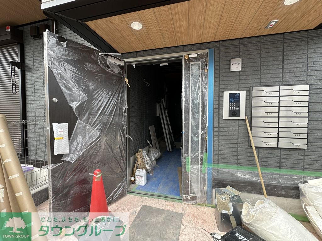 エントランス　お問合せはタウンハウジングまで！※現地待合わせ相談可能