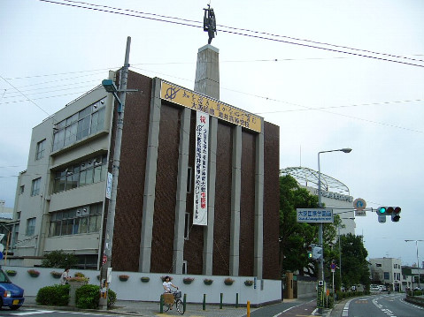 高校・高専　大阪国際滝井高等学校（高校・高専）まで191m