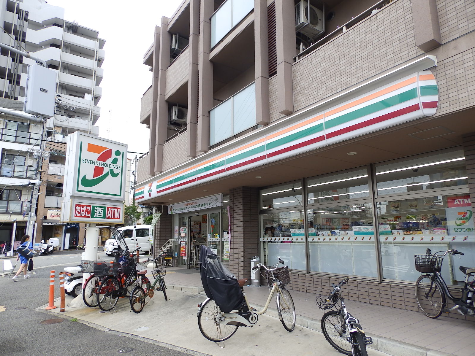 コンビニ　セブンイレブン神戸国香通2丁目店（コンビニ）まで374m