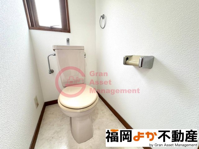 トイレ　落ち着いたトイレです