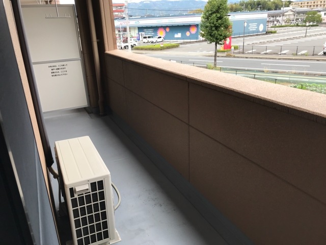 バルコニー　ベランダ