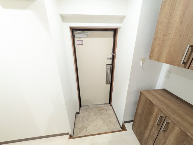 玄関　T’sROOM