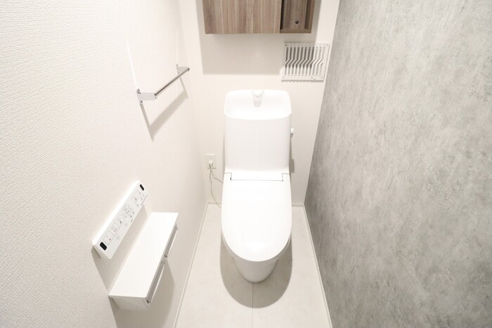 トイレ　ウォシュレット付きトイレです。