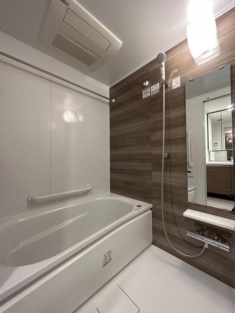 バス・シャワールーム　※写真は同タイプ住戸です。