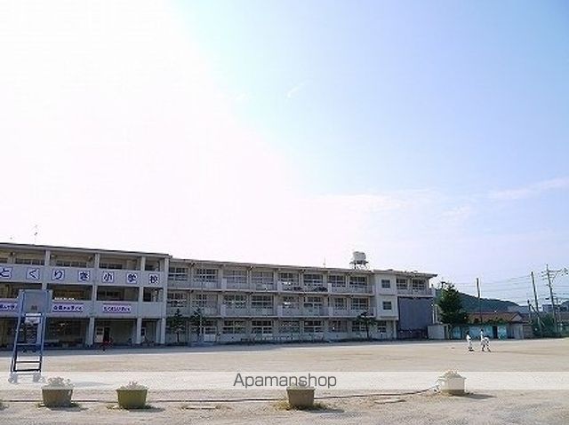 小学校　北九州市立　徳力小学校（小学校）まで450m