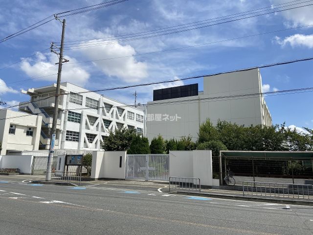 中学校　東大阪市立布施中学校（中学校）まで384m