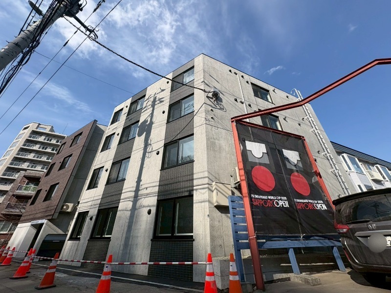 建物外観　札幌市中央区南五条西「ラグランジュ円山」