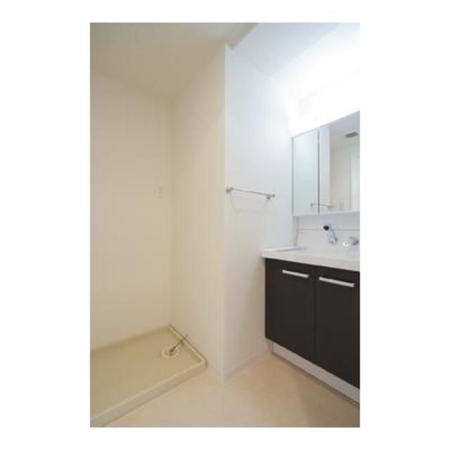洗面設備　※写真は同タイプ住戸です。