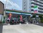 コンビニ　ファミリーマート 江東塩浜二丁目店（コンビニ）まで59m