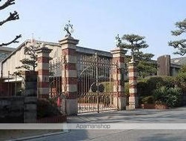 高校・高専　県立広島工業高等学校（高校・高専）まで743m