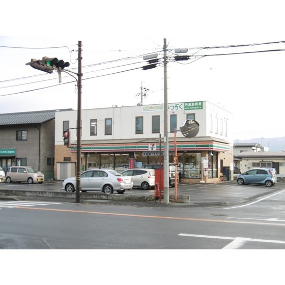コンビニ　セブンイレブン長野青木島店（コンビニ）まで82m