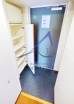 玄関　玄関です。