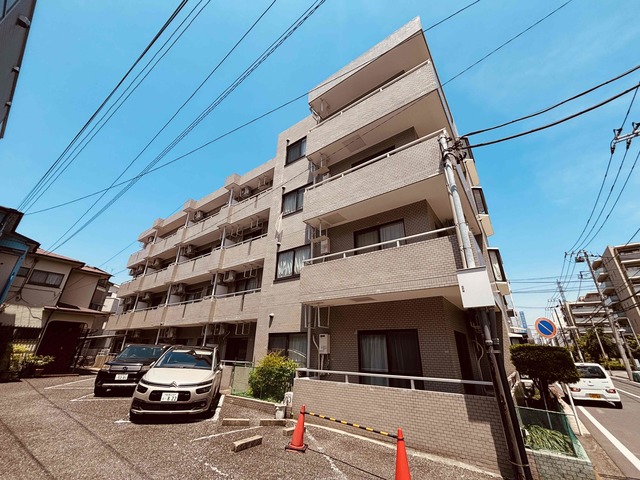 建物外観　お問い合わせは物件担当リロの不動産綱島店まで♪