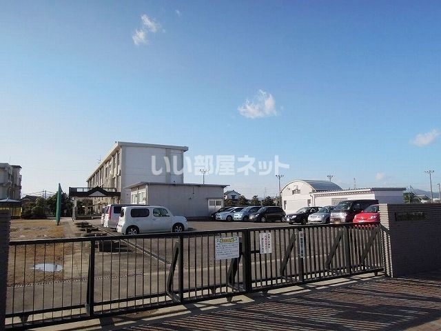 小学校　岐阜市立木田小学校（小学校）まで991m