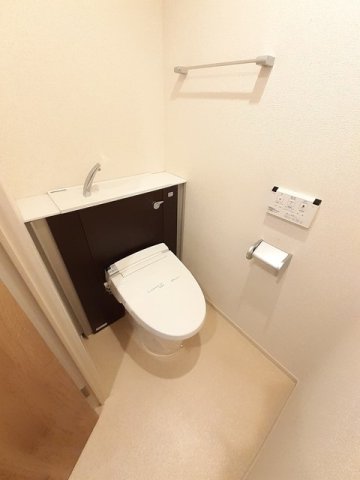 トイレ　シンプルで使いやすいトイレです
