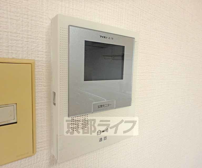 セキュリティ　モニター付きで来客確認できるので安心です。