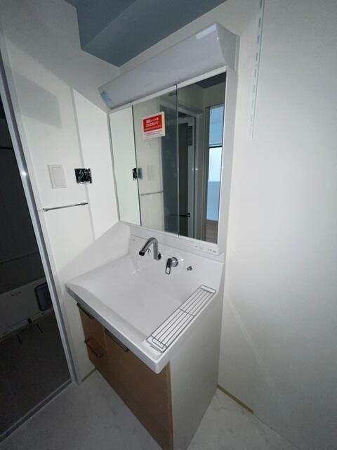 洗面設備　※同お建物・同間取りの別のお部屋のイメージです。