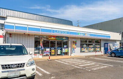 コンビニ　ローソン札幌北22東一丁目店（コンビニ）まで424m