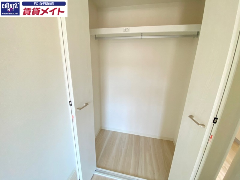 収納　同物件別室反転タイプ画像