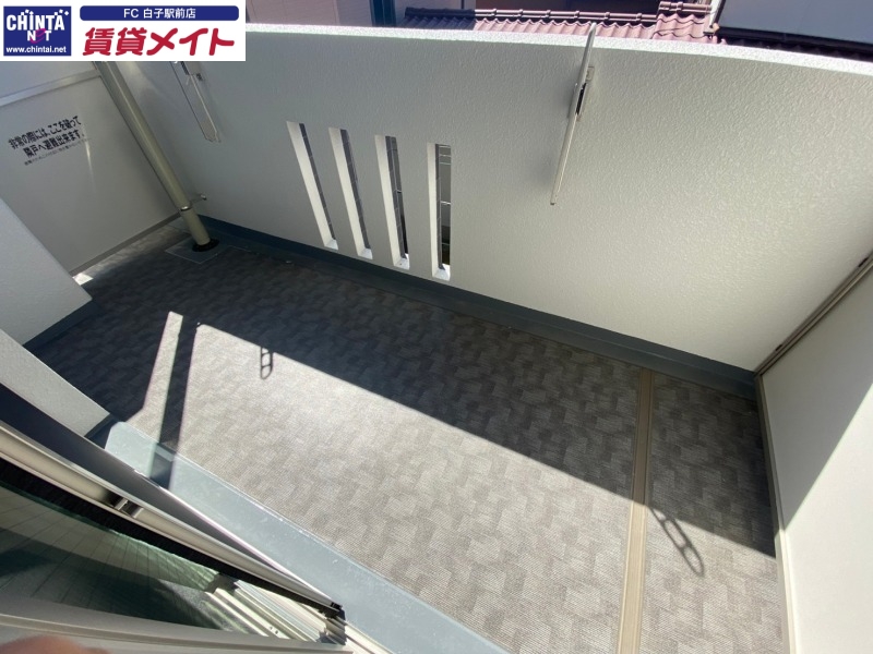 バルコニー　同物件別室反転タイプ画像