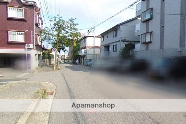 その他　前面道路（その他）まで0m