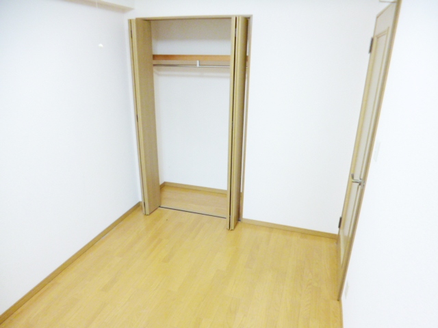 収納　同物件別号室のものです。