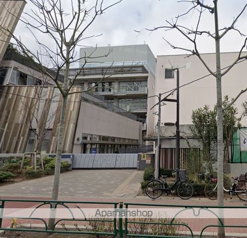 小学校　港区立芝浦小学校（小学校）まで406m