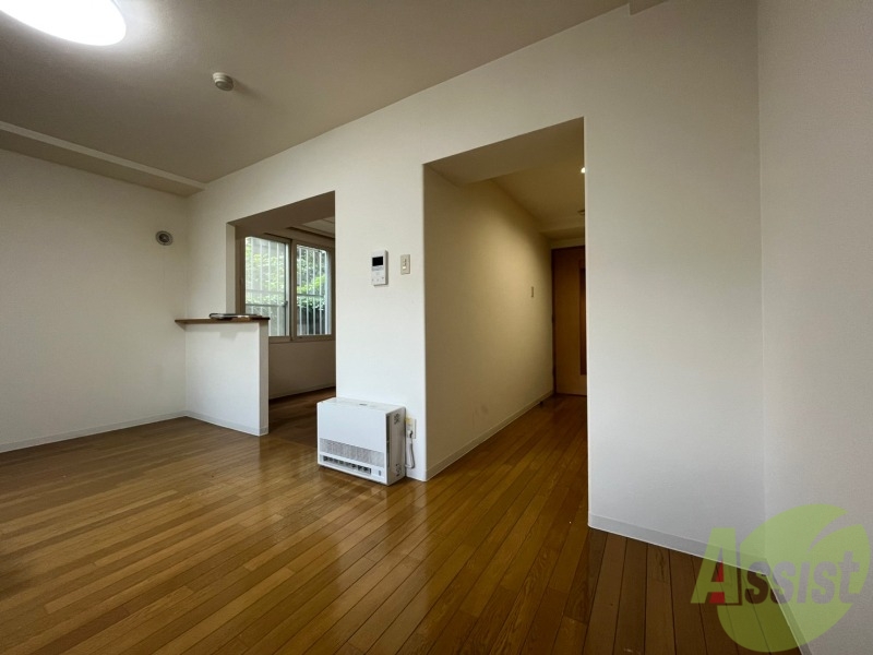 居室・リビング　明るいお部屋は気持ちよく過ごせそうですね。