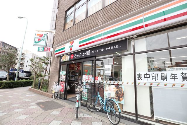 コンビニ　セブンイレブン 西巣鴨駅前店（コンビニ）まで218m