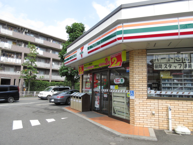 コンビニ　セブンイレブン 川崎野川台店（コンビニ）まで377m