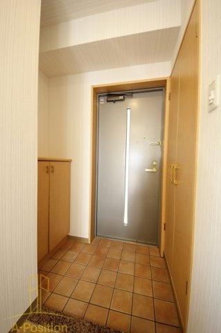 玄関　ロジュマン松原