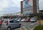 スーパー　万代東岸和田店（スーパー）まで928m