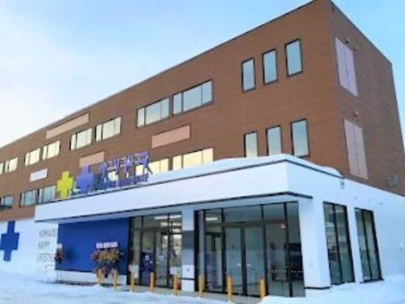 ドラックストア　サツドラ北12条店（ドラッグストア）まで154m