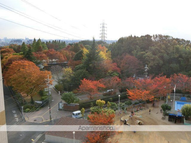 その他　服部緑地都市緑化植物園事務所花と緑の相談所（その他）まで1098m