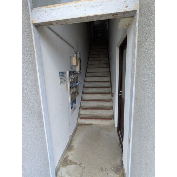 その他　建物入口