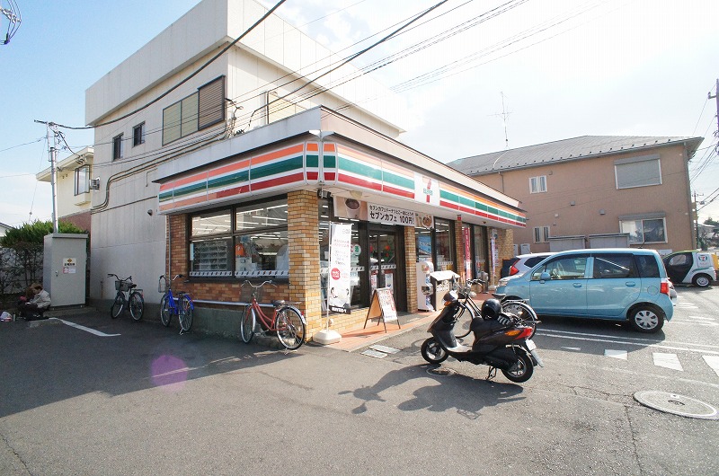 コンビニ　セブンイレブン 厚木緑ケ丘店（コンビニ）まで589m