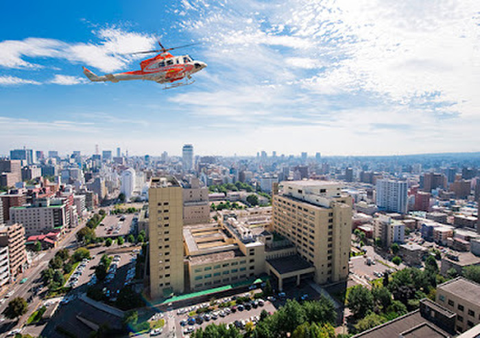 病院　札幌医科大学附属病院（病院）まで650m