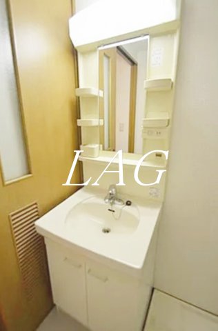 洗面設備　洗面台です。