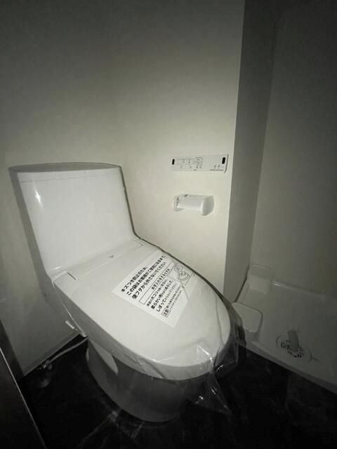 トイレ　同物件別部屋