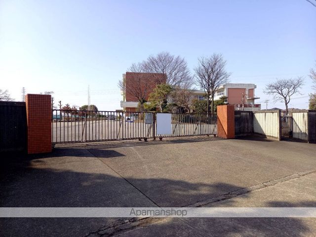 小学校　野木町立野木小学校（小学校）まで2402m