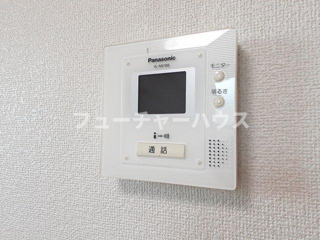 バルコニー　外からの目が気にならないバルコニーで洗濯物が干せます