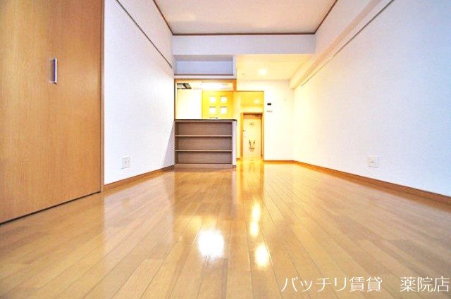 居室・リビング　同シリーズ写真の為、現状優先とします