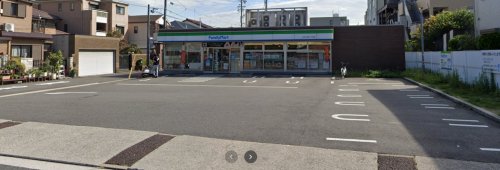 コンビニ　ファミリーマート 名北平手町一丁目店（コンビニ）まで140m