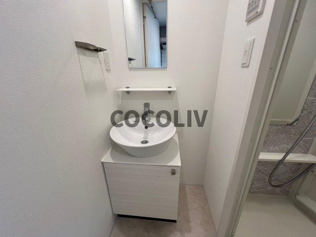 洗面設備　同物件別部屋写真