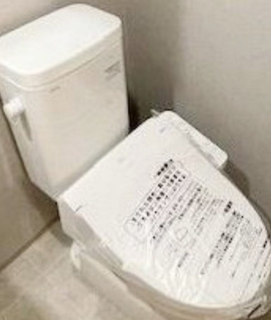 トイレ　別部屋同仕様タイプ