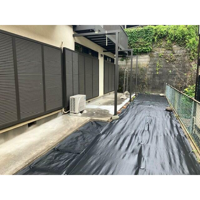 バルコニー　庭