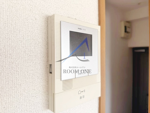 セキュリティ　モニター付きインターホンです。